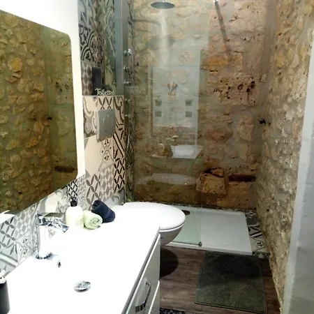Coeur De Vigne A Colombier 24560 Bed & Breakfast *